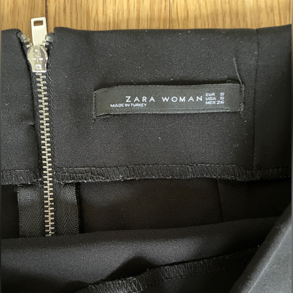 Zara // Midi Skirt